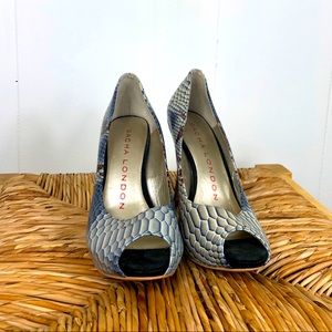 Sacha London Snakeskin Peep Toe Pumps‎ Sz 6